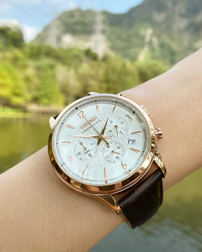 Наручные часы Seiko SSB342P1