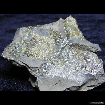 Пирит, "спектропирит", в полости конкреции. Россия. 93*70*50мм