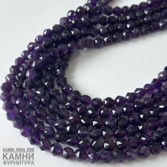 Аметист многогранник в треугольной огранке 5,8-6,2 мм, цена за нить 19 см