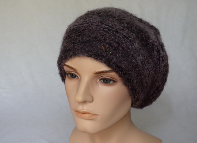 Вязаный пушистый берет для женщин Италия Vizio Collezione фото