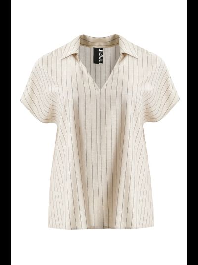 Топ молочного цвета в полоску