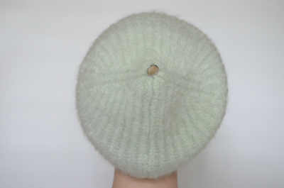 Итальянский вязаный берет из мохера Vizio фото