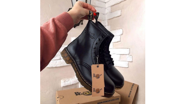 Ботинки Dr. Martens черные - традиционная классика