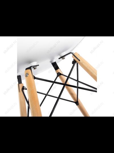 Стул Eames PC-015