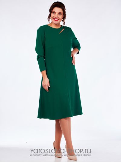 Стильное трикотажное платье зеленого цвета