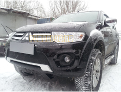 Защита радиатора Mitsubishi L200 2013-2015 (Калуга)/Pajero Sport 2013-2016 (Калуга) (black) PREMIUM