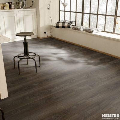 Ламинат Meister Дуб Темный Замок 6842 LL250