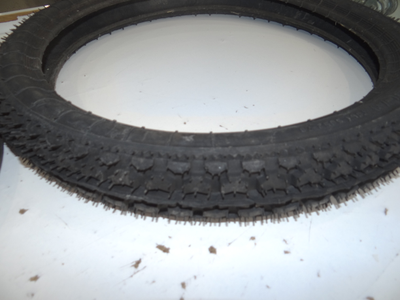 Покрышка с камерой 2.50/85 - 16