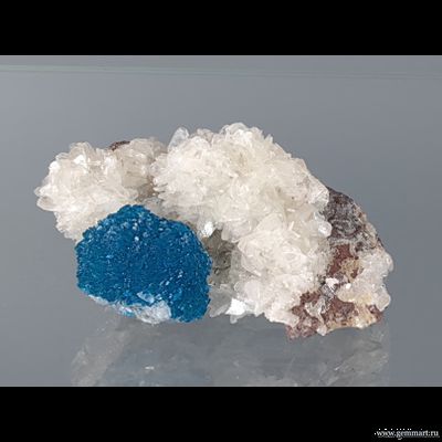 Кавансит, стильбит. Индия. 44*30*22мм