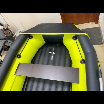 Моторная лодка Таймень NX 3800 НДНД PRO MAX фальшборт желтый/черный