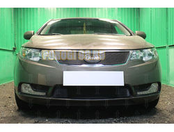 Защита радиатора KIA Cerato 2011-2013 black верх