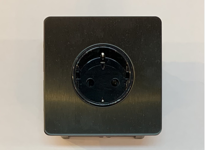 Розетка с заземлением T&J Electric Ultimate II Gun Metal