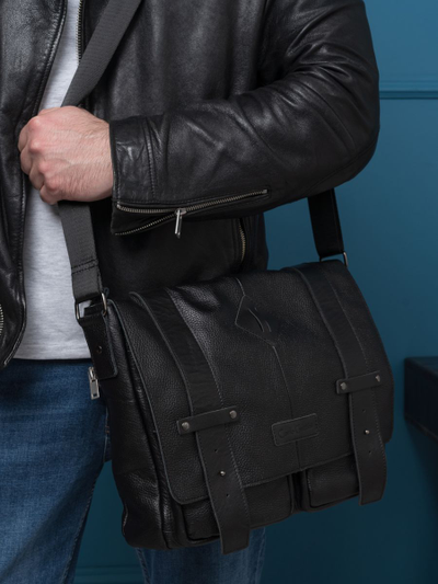 Кожаная мужская сумка Madruzzo black (арт. 5068-01)