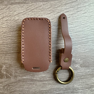 Коричневый чехол для ключа Toyota LC200, Prius, Prado с 2 кнопками (2009-2017)