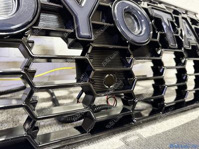 Решетка Toyota Prado 150 18+ GR с подсветкой