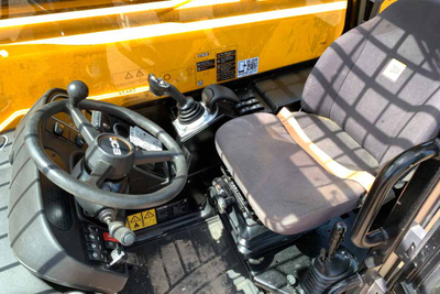 Телескопический погрузчик JCB 540-170