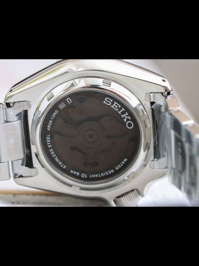 Наручные часы Seiko SRPJ45J1