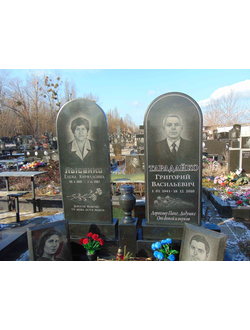 На фото двойной памятник на могилу два в одном в СПб