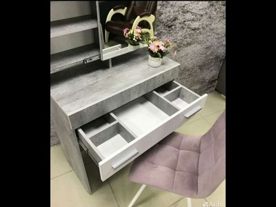 Косметический стол Инстайл СТ-01 (Мебелони)