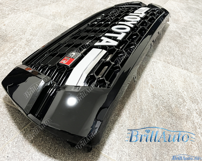 Решетка радиатора Land Cruiser 200 2007-2015 в стиле 300 GR Sport