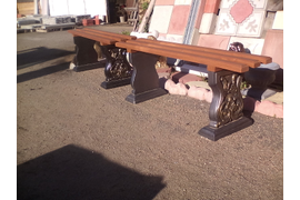 Столики, скамейки