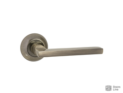 Ручка Ajax POLO (зеленая бронза) на круглой розетке