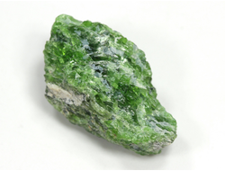 Хромдиопсид, необработанный "дикий" образец, Россия, Якутия (26*13*12 мм, 6,2 г) №28334