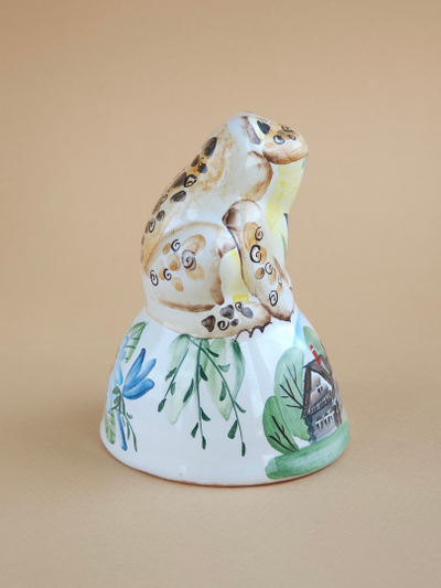 Квакуша на колокольчике