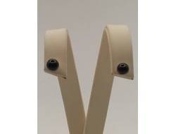 Серьги гвоздики с шариком янтаря.