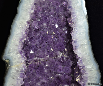 Аметист (разн. кварца), жеода в агате. 185*140*395мм (ААА)