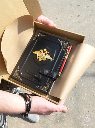 ежедневник на заказ, кожаный ежедневник, подарок руководителю, именной ежедневник, блокнот из кожи