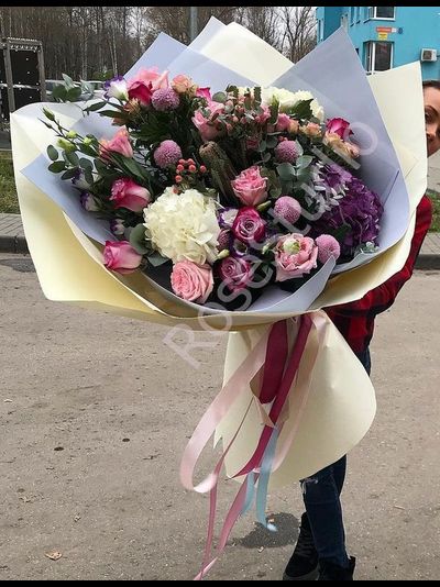 ОГРОМНЫЙ БУКЕТ "WOW"