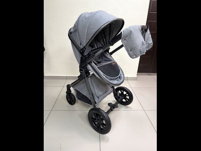 Детская коляска 3 в 1 Lovamama V9 Серый