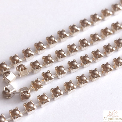 Стразовая цепочка 2-2,5 мм