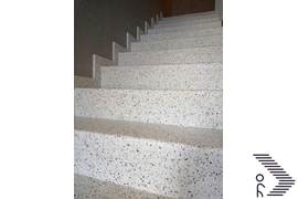 Одномаршевая прямая лестница