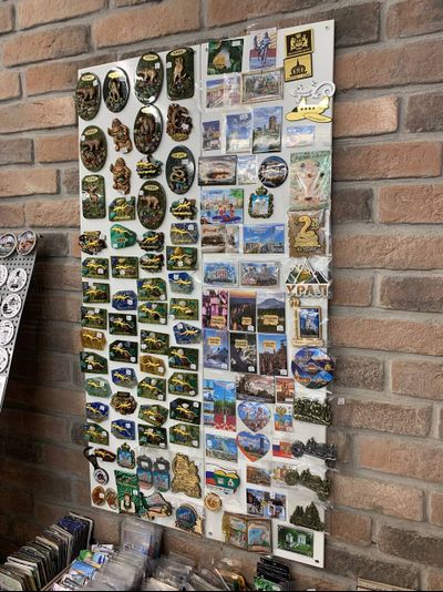 Магниты на уральском змеевике