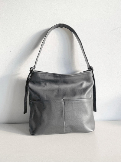 (АРТИКУЛ: 10114/1) СУМКА-МЕШОК ЖЕНСКАЯ, БОЛЬШАЯ, НАТУРАЛЬНАЯ КОЖА, СЕРАЯ, РЕМЕНЬ ЧЕРЕЗ ПЛЕЧО