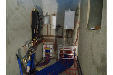 Обвязка котельной медью.