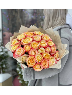 Букет из 25 ярких роз Эквадор