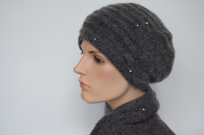 Женский вязаный берет зима 2022 - 2023 Визио Италия фото