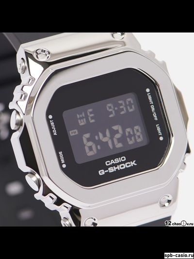 Часы Casio G-Shock GM-S5600-1ER