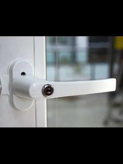 Ручка оконная с замком (ключом)