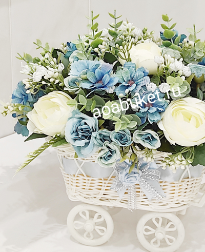 Композиция Колясочка с цветами Гретта № М025