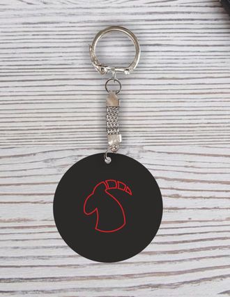 Брелок с гравировкой черно-красный талисман коза №151