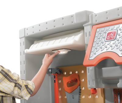 Step 2 — «Маленький столяр»