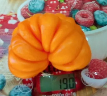 Веселая соседка