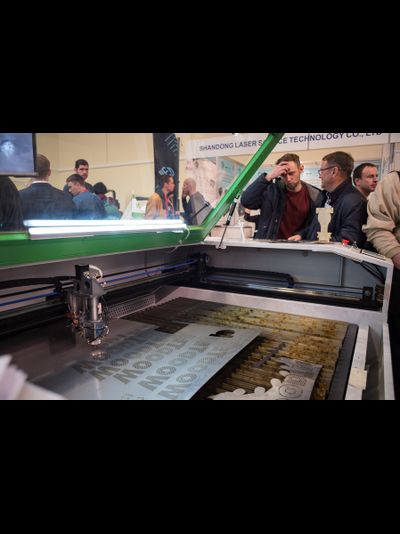 Лазерно-гравировальный станок с ЧПУ WoodTec LaserStream WL U 1510L