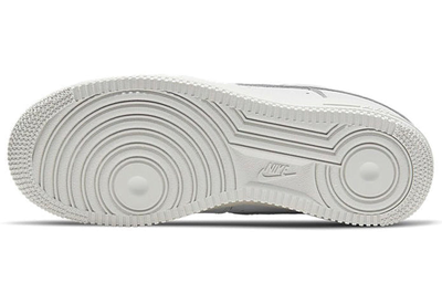 Кроссовки Nike Womens Air Force 1 Light Bone подошва