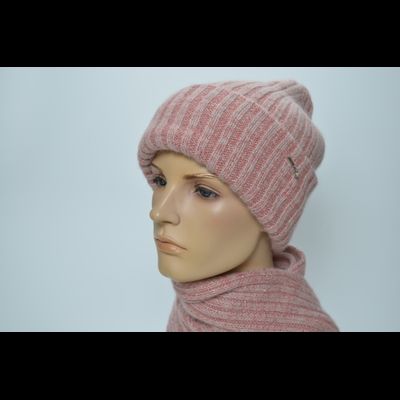 Шапка Vizio 203 CRY розовая с отворотом