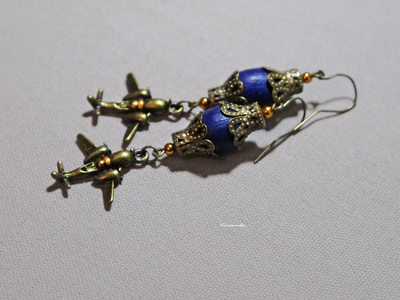 Благотворительность. Серьги "Ветер крепчает" с самолётиками